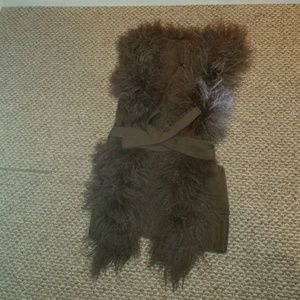 Black label real mongolian fur trim belted sweater vest EUC